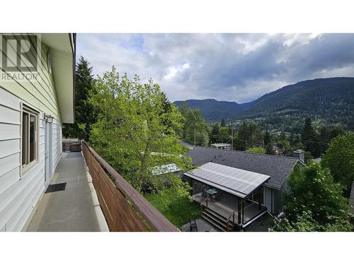 317 Stibbs  Street, Nelson, BC - Outdoor