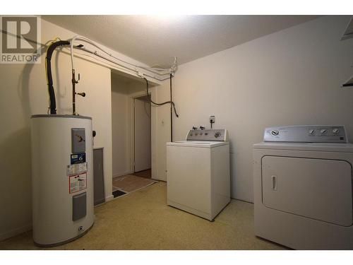 317 Stibbs  Street, Nelson, BC - Indoor Photo Showing Laundry Room