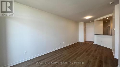 510 - 1 Leaside Park Drive, Toronto (Thorncliffe Park), ON - Indoor Photo Showing Other Room