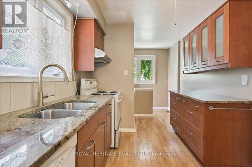 26 Oakridge Drive, Toronto (Cliffcrest), ON - Indoor Photo Showing Kitchen With Double Sink