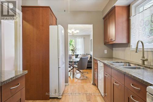 26 Oakridge Drive, Toronto (Cliffcrest), ON - Indoor Photo Showing Kitchen With Double Sink