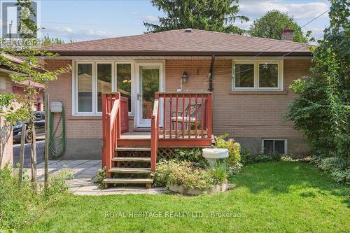 26 Oakridge Drive, Toronto (Cliffcrest), ON - Outdoor