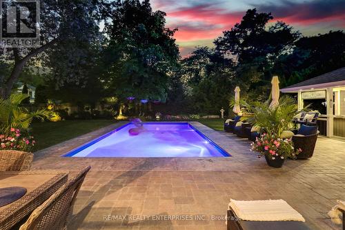 1522 Glenhill Crescent, Mississauga (Lorne Park), ON - Outdoor With In Ground Pool