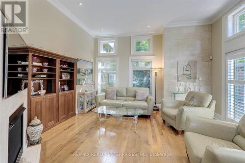 1522 Glenhill Crescent, Mississauga (Lorne Park), ON - Indoor Photo Showing Living Room