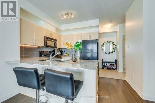 2201 - 3515 Kariya Drive, Mississauga (City Centre), ON - Indoor Photo Showing Kitchen