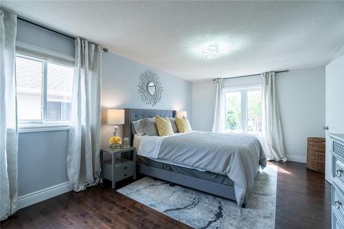 Master Bedroom - 2059 Deer Run Avenue, Burlington, ON - Indoor Photo Showing Bedroom