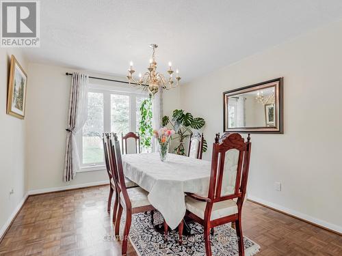 12 Blackforest Drive, Richmond Hill (Oak Ridges), ON - Indoor Photo Showing Dining Room