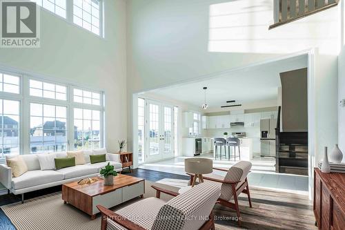 47 East Vista Terrace, Quinte West, ON - Indoor Photo Showing Living Room