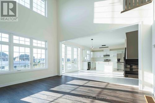 47 East Vista Terrace, Quinte West, ON - Indoor Photo Showing Living Room