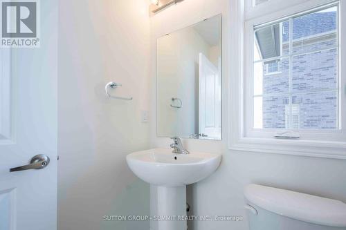 47 East Vista Terrace, Quinte West, ON - Indoor Photo Showing Bathroom