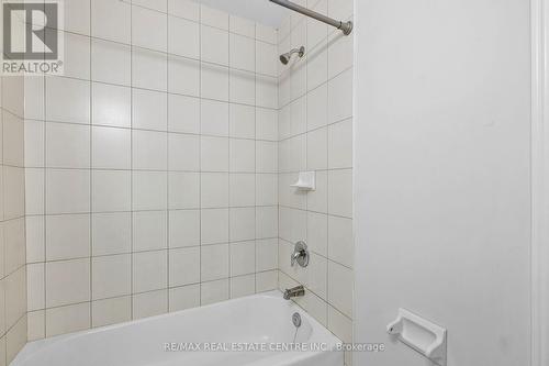 49 Crossings Way, Hamilton (Rymal), ON - Indoor Photo Showing Bathroom