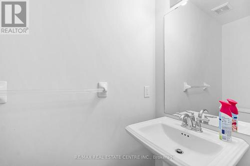 49 Crossings Way, Hamilton (Rymal), ON - Indoor Photo Showing Bathroom