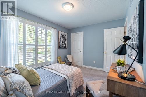 1 Meadowlea Court, Haldimand, ON - Indoor Photo Showing Bedroom