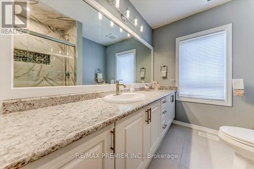 347 Alex Donor Drive, Newmarket, ON - Indoor Photo Showing Bathroom