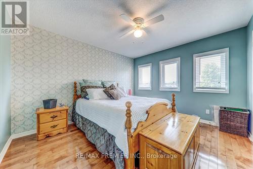 347 Alex Donor Drive, Newmarket, ON - Indoor Photo Showing Bedroom