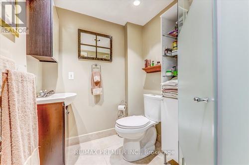 347 Alex Donor Drive, Newmarket, ON - Indoor Photo Showing Bathroom