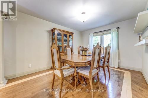 347 Alex Donor Drive, Newmarket, ON - Indoor Photo Showing Dining Room