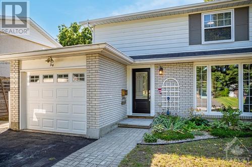 34 Lindhurst Crescent, Ottawa, ON - Outdoor