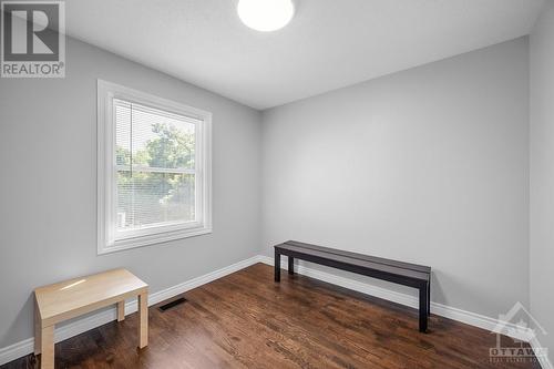 34 Lindhurst Crescent, Ottawa, ON - Indoor Photo Showing Other Room