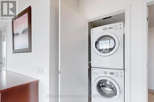 1901 - 2200 Lake Shore Boulevard W, Toronto, ON - Indoor Photo Showing Laundry Room