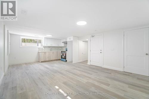 20 Helmsdale Crescent, Toronto (West Humber-Clairville), ON - Indoor