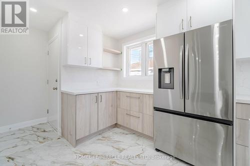 20 Helmsdale Crescent, Toronto (West Humber-Clairville), ON - Indoor Photo Showing Kitchen