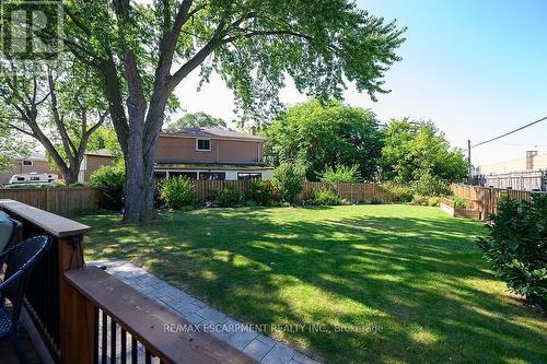 2439 Barclay Road, Burlington (Brant), ON - Outdoor