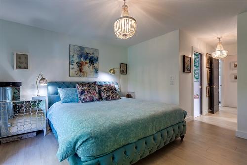 17-2250 Louie Drive, West Kelowna, BC - Indoor Photo Showing Bedroom