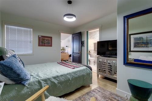 17-2250 Louie Drive, West Kelowna, BC - Indoor Photo Showing Bedroom