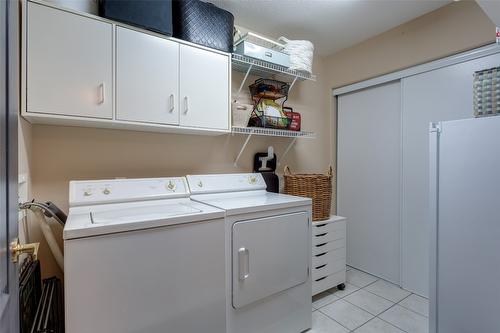 17-2250 Louie Drive, West Kelowna, BC - Indoor Photo Showing Laundry Room