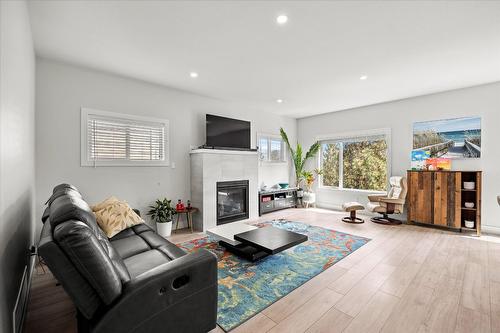 3729 Inverness Road, West Kelowna, BC - Indoor Photo Showing Living Room With Fireplace