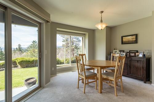 2220 Golf Course Drive, West Kelowna, BC - Indoor Photo Showing Dining Room