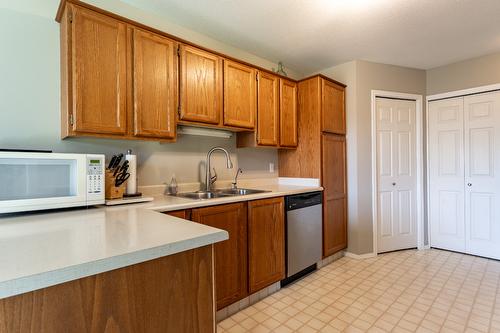 2220 Golf Course Drive, West Kelowna, BC - Indoor Photo Showing Kitchen With Double Sink