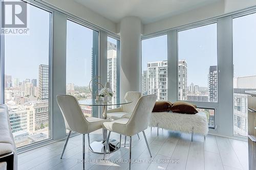 Ph111 - 60 Shuter Street, Toronto, ON - Indoor Photo Showing Dining Room