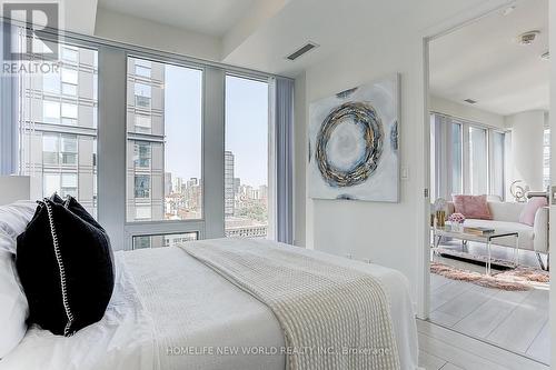 Ph111 - 60 Shuter Street, Toronto, ON - Indoor Photo Showing Bedroom