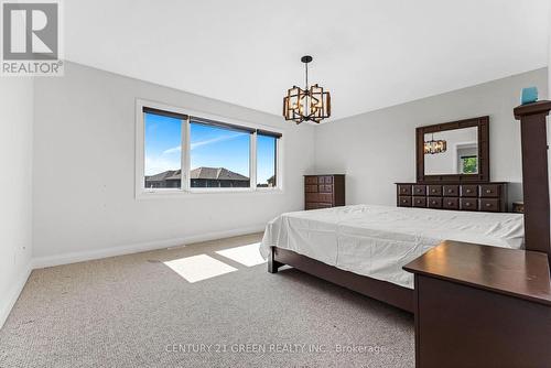 125 Prince Charles Crescent, Woodstock, ON - Indoor Photo Showing Bedroom