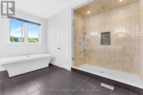 125 Prince Charles Crescent, Woodstock, ON - Indoor Photo Showing Bathroom