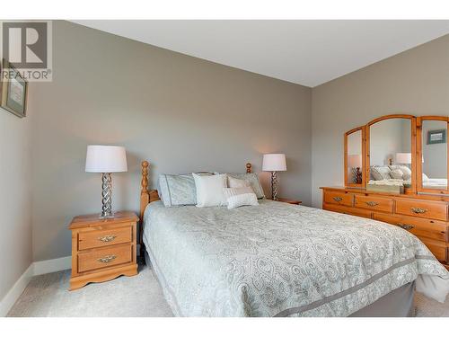 3950 Cimarron Drive, Kelowna, BC - Indoor Photo Showing Bedroom