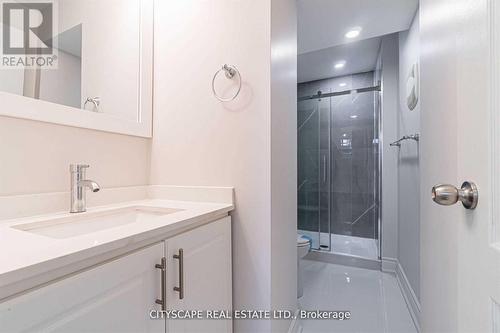 60 Orpington Crescent, Toronto (Mount Olive-Silverstone-Jamestown), ON - Indoor Photo Showing Bathroom