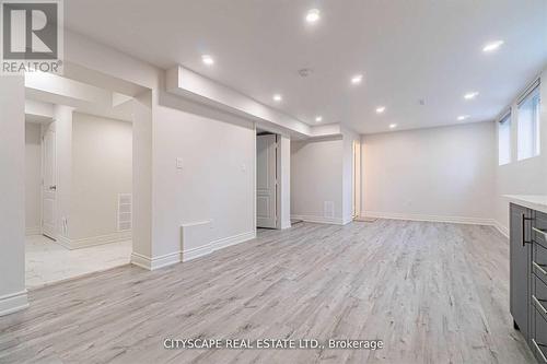 60 Orpington Crescent, Toronto (Mount Olive-Silverstone-Jamestown), ON - Indoor