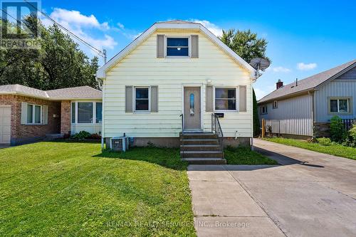 28 Alexandra Boulevard, St. Catharines, ON - Outdoor With Facade