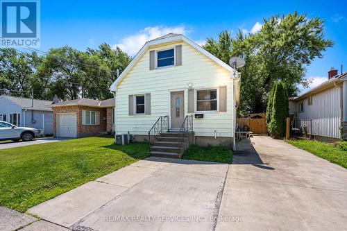 28 Alexandra Boulevard, St. Catharines, ON - Outdoor With Facade