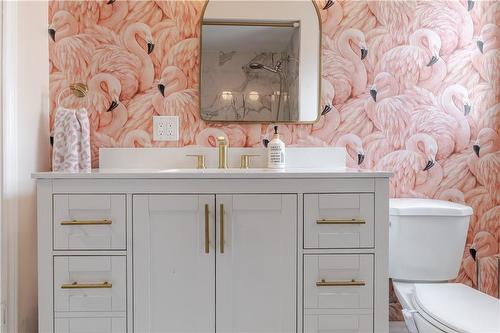 104 Rosedale Avenue, Hamilton, ON - Indoor Photo Showing Bathroom