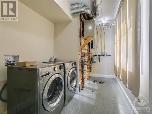 2927 Haughton Avenue Unit#1, Ottawa, ON - Indoor Photo Showing Laundry Room