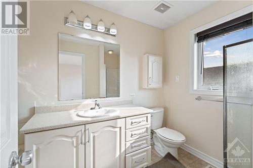 608 Glastonbury Walk, Ottawa, ON - Indoor Photo Showing Bathroom