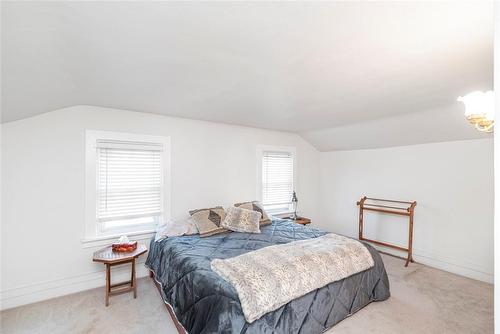 606 Broad Street W, Haldimand County, ON - Indoor Photo Showing Bedroom