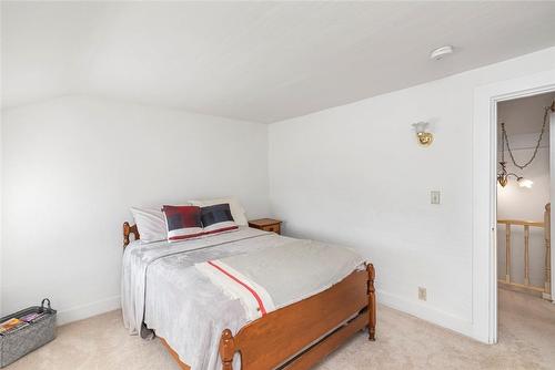 606 Broad Street W, Haldimand County, ON - Indoor Photo Showing Bedroom