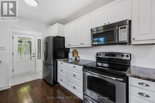 6 Deerpark Drive, Barrie (Cundles East), ON - Indoor Photo Showing Kitchen