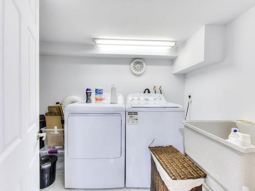 Laundry room - 5260  - 5262A Av. Ponsard, Montréal (Côte-Des-Neiges/Notre-Dame-De-Grâce), QC - Indoor Photo Showing Laundry Room