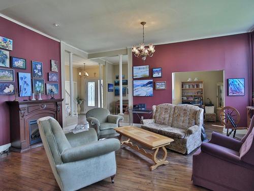 Living room - 131 Rg De L'Église S., Saint-Marcel-De-Richelieu, QC - Indoor Photo Showing Living Room